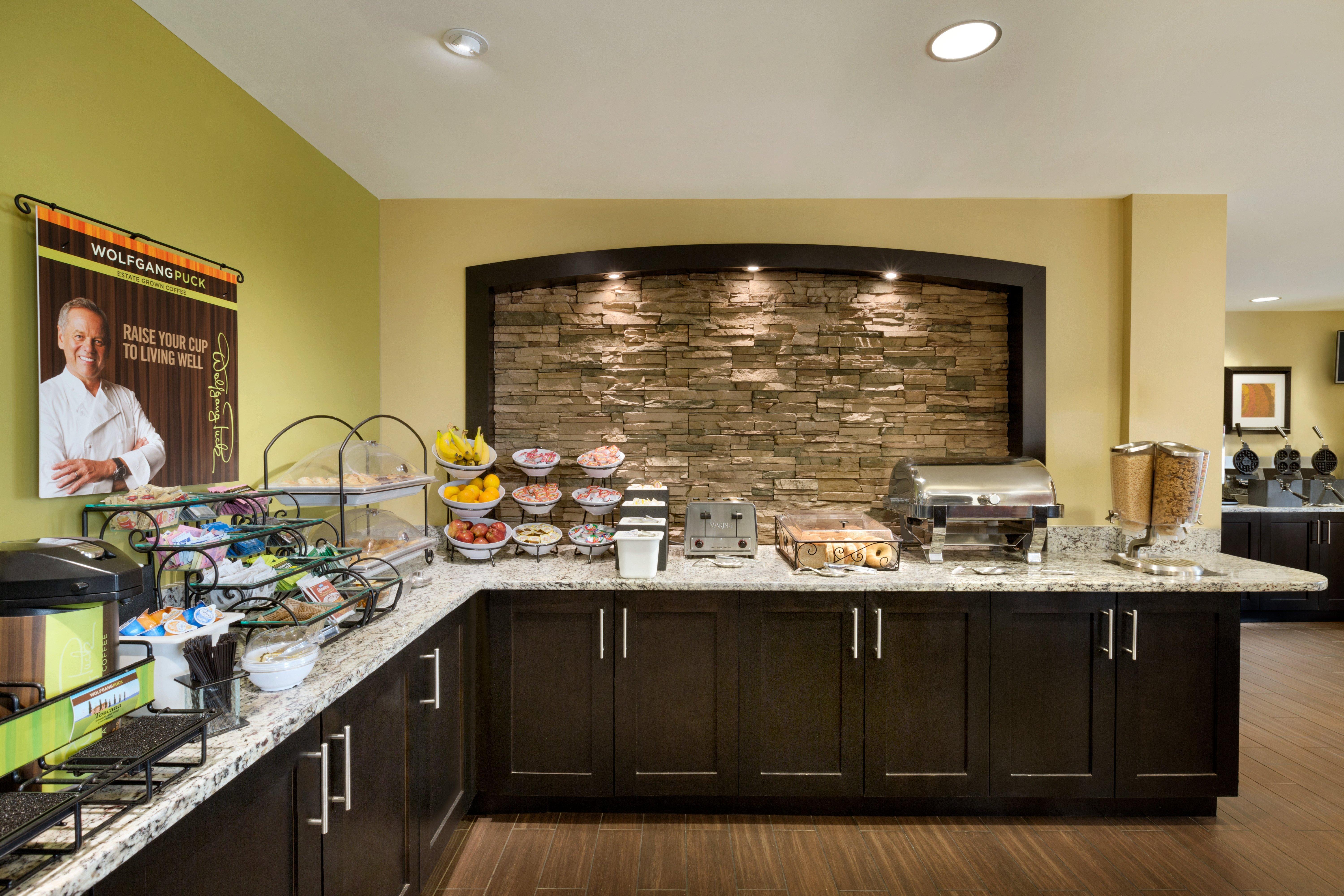 Staybridge Suites West Edmonton By Ihg Eksteriør bilde