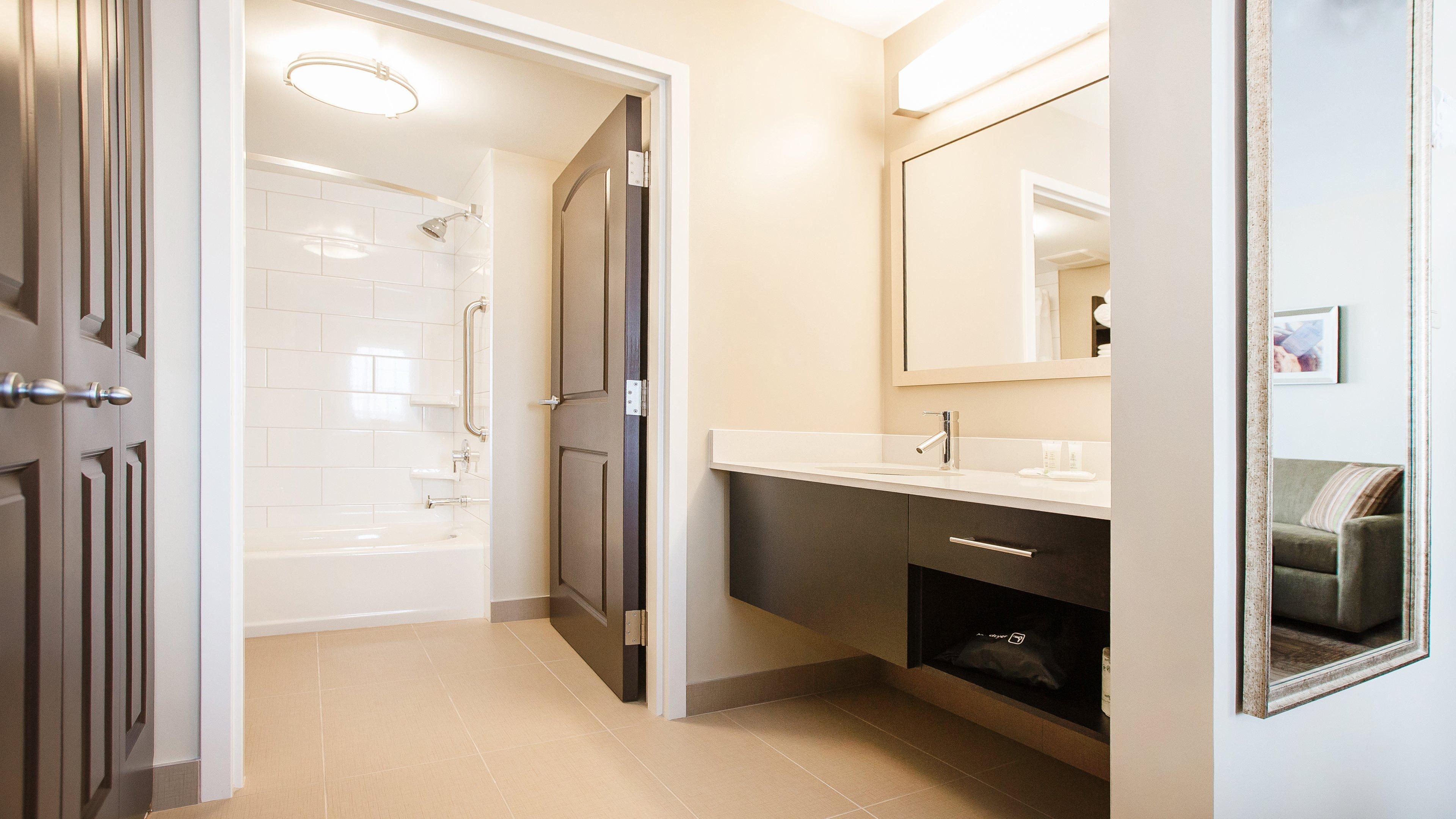 Staybridge Suites West Edmonton By Ihg Eksteriør bilde