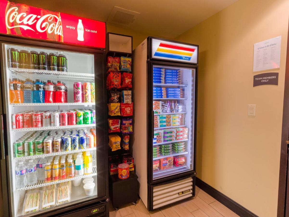 Staybridge Suites West Edmonton By Ihg Eksteriør bilde