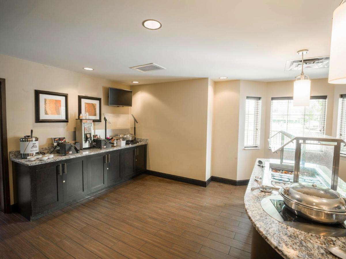 Staybridge Suites West Edmonton By Ihg Eksteriør bilde
