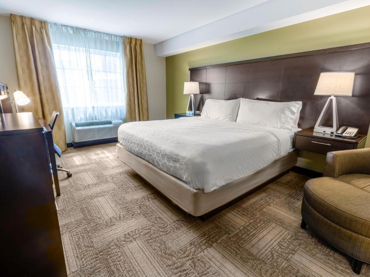 Staybridge Suites West Edmonton By Ihg Eksteriør bilde